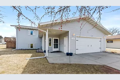 2933 Heatherwood Circle S, Moorhead, MN 56560 - Photo 1