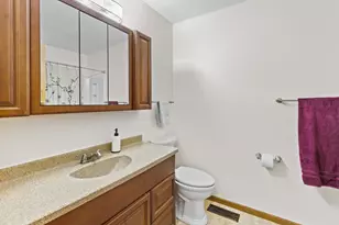 7646 13th St N, Oakdale, MN 55128 - Photo 7