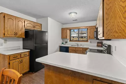 7646 13th Street N, Oakdale, MN 55128 - Photo 3