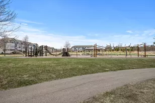 799 Roselyn Dr, Victoria, MN 55386 - Photo 33