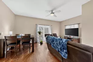 305 N Prairie St, Lake City, MN 55041 - Photo 7