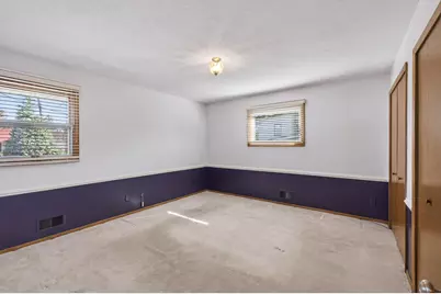 303 Thompson Avenue W, West Saint Paul, MN 55118 - Photo 17