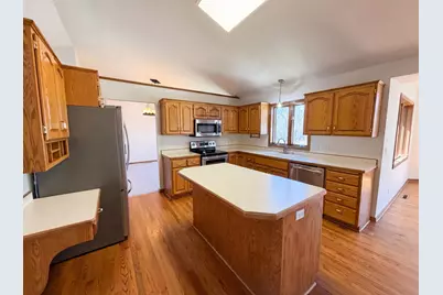 8433 Upland Lane N, Maple Grove, MN 55311 - Photo 15