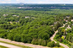 1955 Glenhill Rd, Mendota Heights, MN 55118 - Photo 5