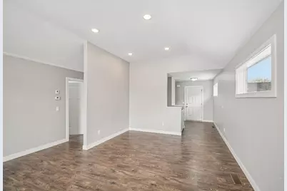 413 Grant Avenue SE, Hutchinson, MN 55350 - Photo 5