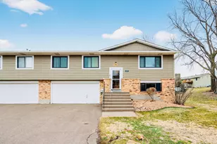 1272 Ferndale St N, Maplewood, MN 55119 - Photo 1