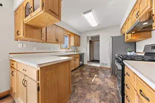 2639 Fairlawn Dr, Stillwater, MN 55082 - Photo 11