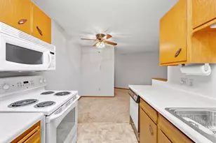 9141 Hwy 55, Golden Valley, MN 55427 - Photo 13