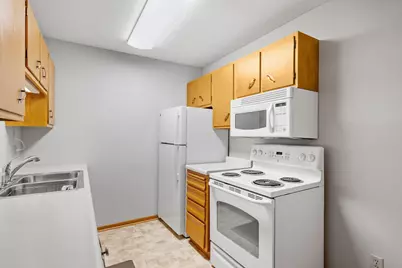 9141 Highway 55 #101, Golden Valley, MN 55427 - Photo 9