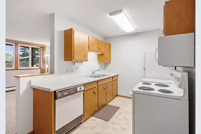 9141 Highway 55 #101, Golden Valley, MN 55427 - Photo 11