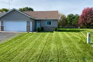 1271 Stone Ridge Rd, Sauk Rapids, MN 56379 - Photo 3