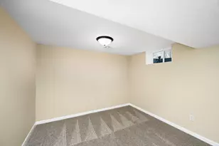 5205 Jersey Ave N, Crystal, MN 55428 - Photo 15