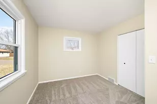 5205 Jersey Ave N, Crystal, MN 55428 - Photo 9