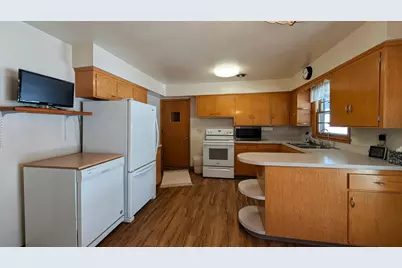 1430 N 4th Street, Montevideo, MN 56265 - Photo 17