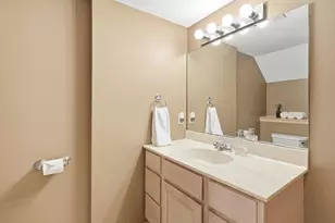 1005 Crystal Lake Rd W, Burnsville, MN 55306 - Photo 27