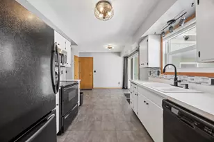 3215 Sprague Ave, Anoka, MN 55303 - Photo 7