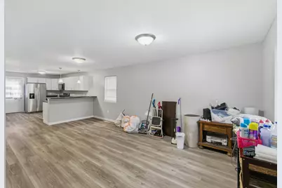 605 Le Hillier Street, Mankato, MN 56001 - Photo 3