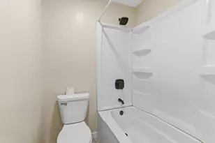 605 Le Hillier St, Mankato, MN 56001 - Photo 15