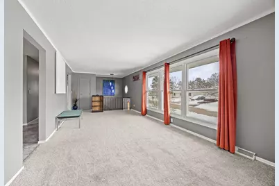 213 Jennifer Lane, Jordan, MN 55352 - Photo 5