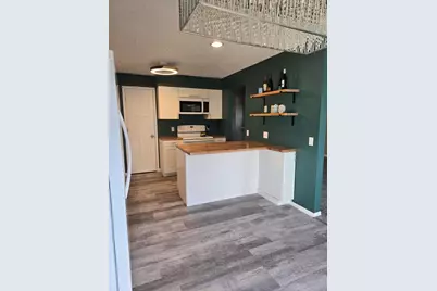 5 Crusader Avenue E #C, West Saint Paul, MN 55118 - Photo 5