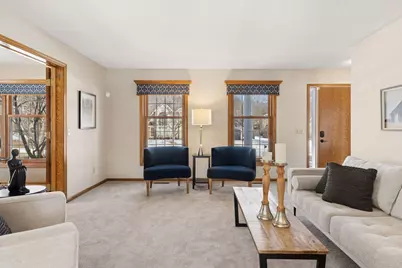 180 Red Oaks Drive, Vadnais Heights, MN 55127 - Photo 15