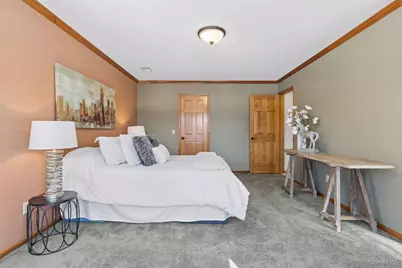 180 Red Oaks Drive, Vadnais Heights, MN 55127 - Photo 27