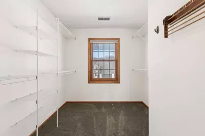 180 Red Oaks Drive, Vadnais Heights, MN 55127 - Photo 33