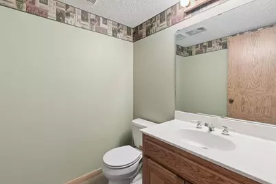 180 Red Oaks Drive, Vadnais Heights, MN 55127 - Photo 51