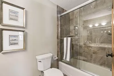 180 Red Oaks Drive, Vadnais Heights, MN 55127 - Photo 37