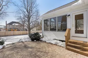 180 Red Oaks Dr, Vadnais Heights, MN 55127 - Photo 59