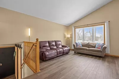 2204 Valley Drive, Northfield, MN 55057 - Photo 3