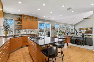 5479 Maple Ridge Ct, Minnetonka, MN 55343 - Photo 9