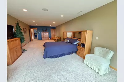 521 E Summit Street, Battle Lake, MN 56515 - Photo 31