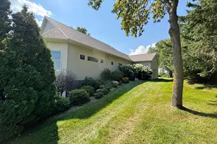 521 E Summit St, Battle Lake, MN 56515 - Photo 63