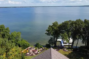 521 E Summit St, Battle Lake, MN 56515 - Photo 73