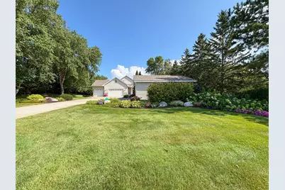 521 E Summit Street, Battle Lake, MN 56515 - Photo 67