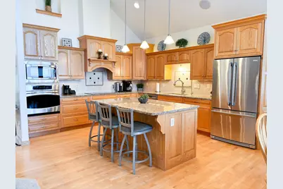 521 E Summit Street, Battle Lake, MN 56515 - Photo 13