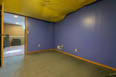 121 6th Avenue NE, Hutchinson, MN 55350 - Photo 9