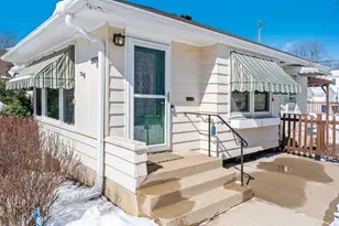 1879 Montreal Ave, Saint Paul, MN 55116 - Photo 3