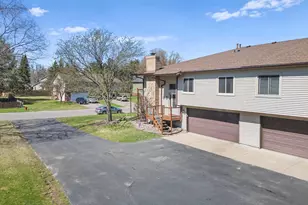 2337 Amberwood Dr, Woodbury, MN 55125 - Photo 25