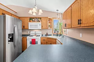 1160 Joe's Lake Rd SE, Cambridge, MN 55008 - Photo 9