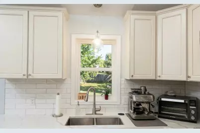 15064 92nd Place N, Maple Grove, MN 55369 - Photo 3