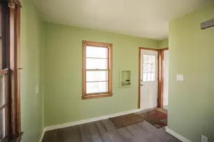 406 W 11th St, Morris, MN 56267 - Photo 7