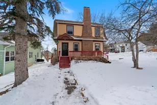 627 N 20th Ave E, Duluth, MN 55812 - Photo 1