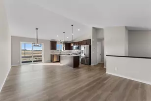 581 Sienna Dr, Watertown, MN 55388 - Photo 3