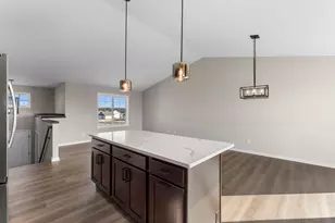 581 Sienna Dr, Watertown, MN 55388 - Photo 9