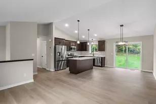 581 Sienna Dr, Watertown, MN 55388 - Photo 3
