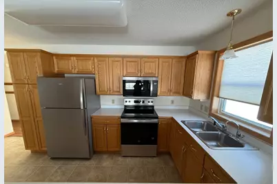 323 4th Street SW, Blooming Prairie, MN 55917 - Photo 5