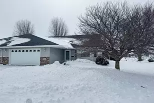 323 4th St SW, Blooming Prairie, MN 55917 - Photo 1