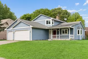 2722 Innsbruck Dr, New Brighton, MN 55112 - Photo 1